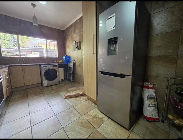 3 BEDROOM HOUSE FOR SALE IN RANDHART